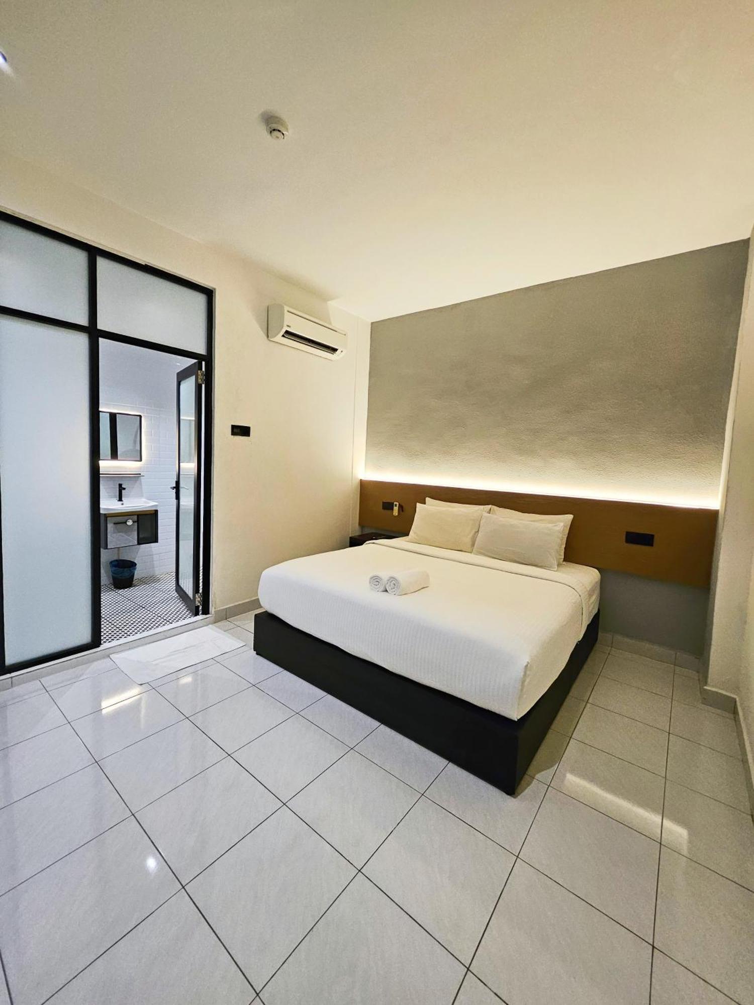Georgetown Inn By Sky Hive Exteriör bild
