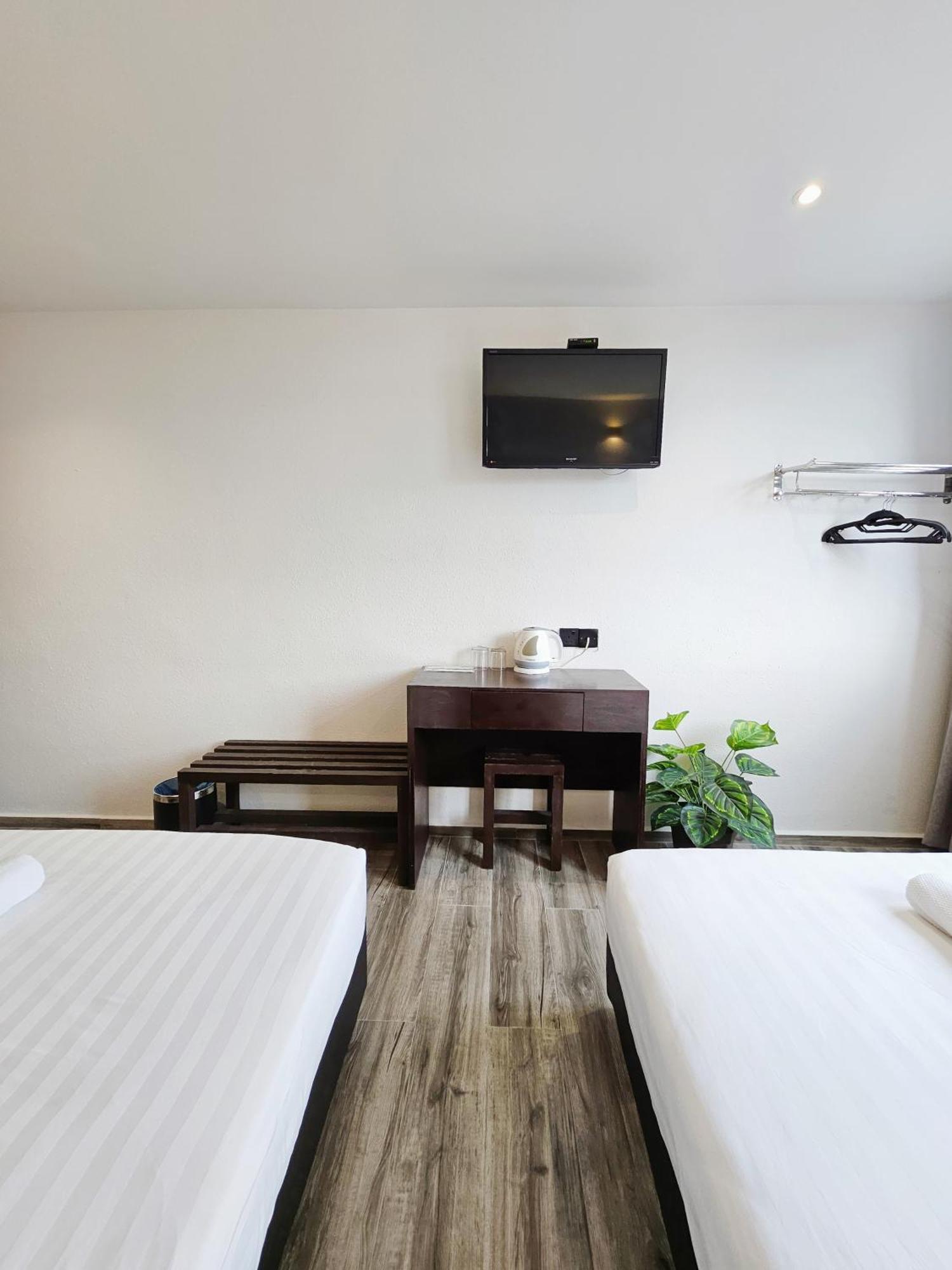 Georgetown Inn By Sky Hive Exteriör bild
