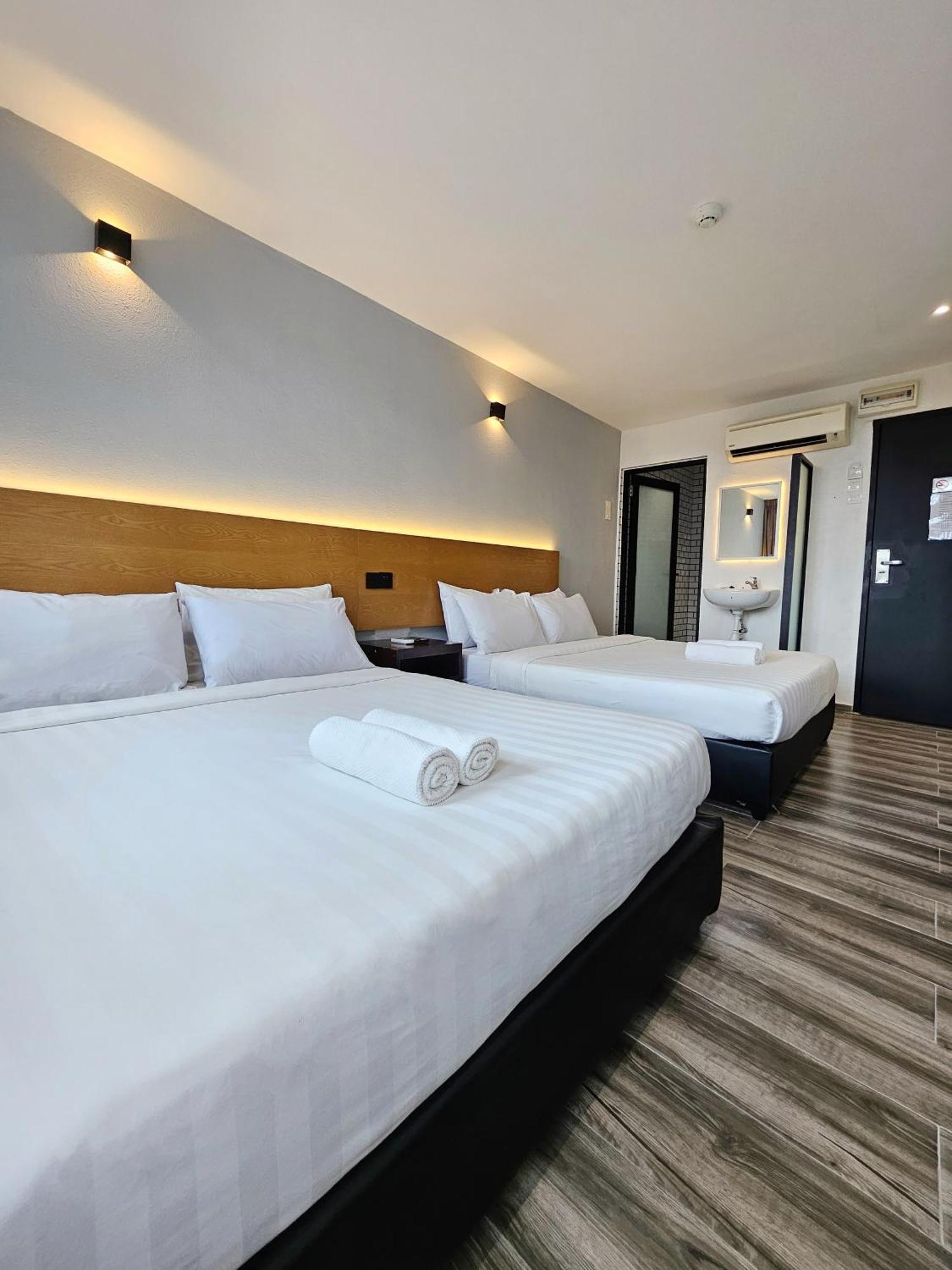 Georgetown Inn By Sky Hive Exteriör bild