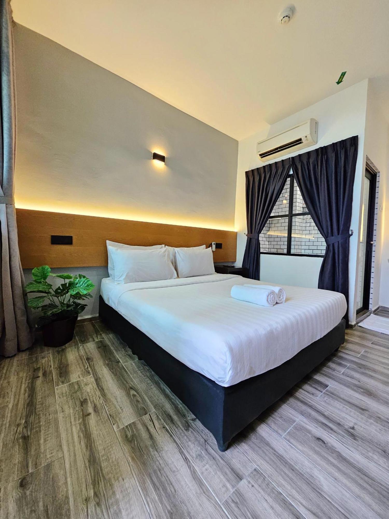 Georgetown Inn By Sky Hive Exteriör bild